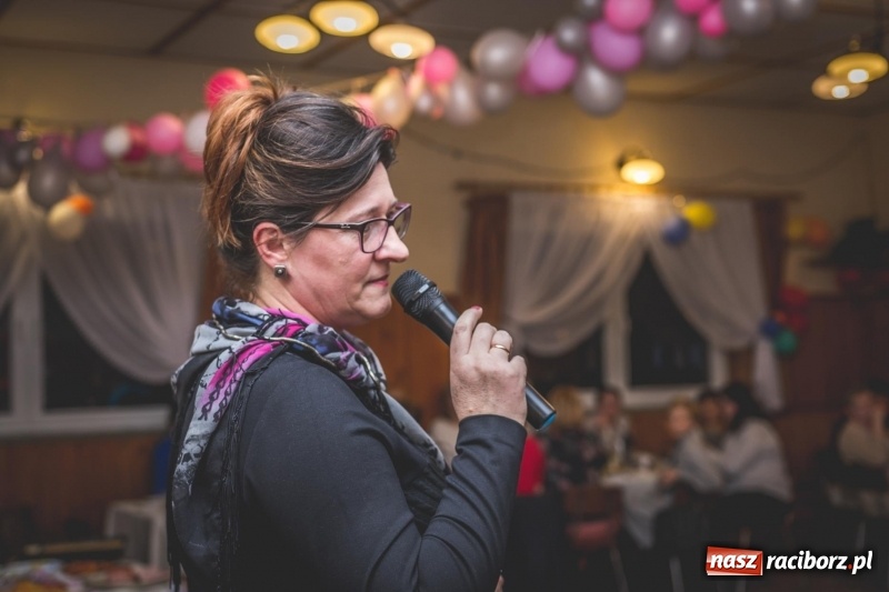 Zdjęcie w galerii na portalu naszraciborz.pl: Dzień Kobiet w Wojnowicach na wesoło  wiadomości z regionu