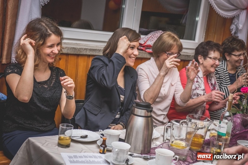 Zdjęcie w galerii na portalu naszraciborz.pl: Dzień Kobiet w Wojnowicach na wesoło  wiadomości z regionu