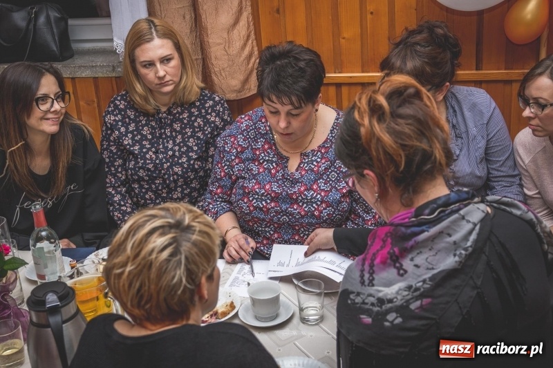 Zdjęcie w galerii na portalu naszraciborz.pl: Dzień Kobiet w Wojnowicach na wesoło  wiadomości z regionu