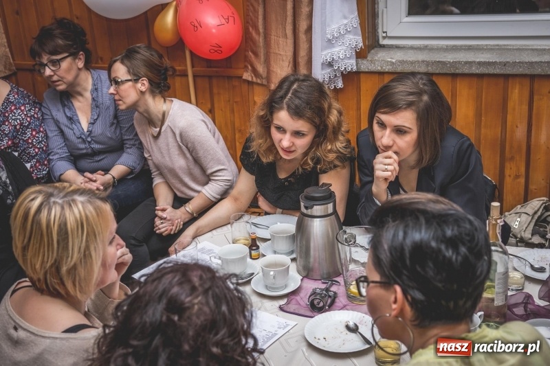 Zdjęcie w galerii na portalu naszraciborz.pl: Dzień Kobiet w Wojnowicach na wesoło  wiadomości z regionu