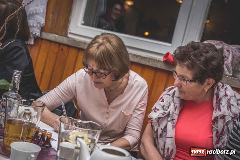 Zdjęcie w galerii na portalu naszraciborz.pl: Dzień Kobiet w Wojnowicach na wesoło  wiadomości z regionu