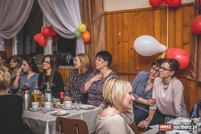 Zdjęcie w galerii na portalu naszraciborz.pl: Dzień Kobiet w Wojnowicach na wesoło  wiadomości z regionu