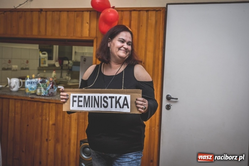 Zdjęcie w galerii na portalu naszraciborz.pl: Dzień Kobiet w Wojnowicach na wesoło  wiadomości z regionu