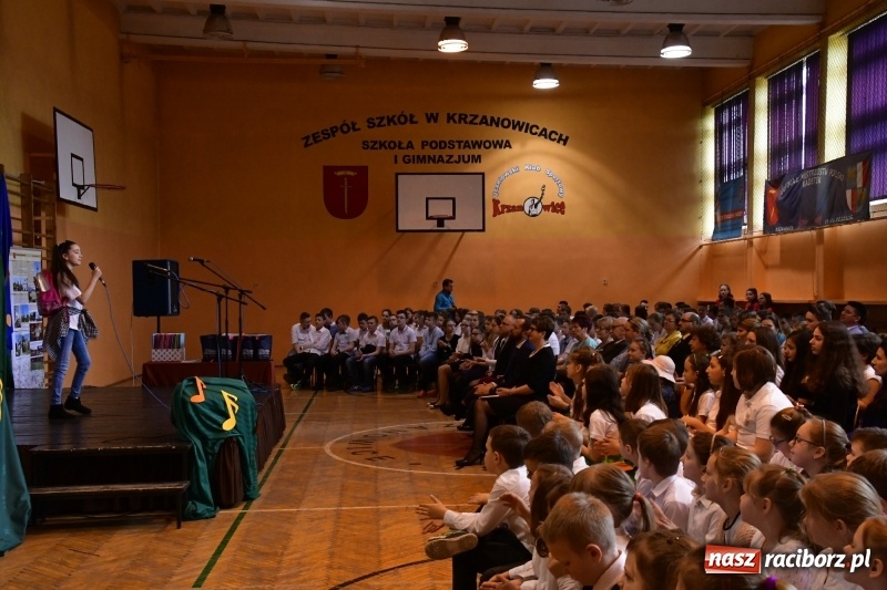 Zdjęcie w galerii na portalu naszraciborz.pl: Koncert Laureatów Powiatowego Festiwalu Piosenki Turystycznej, Harcerskiej i Patriotycznej w Krzanowicach wiadomości z regionu