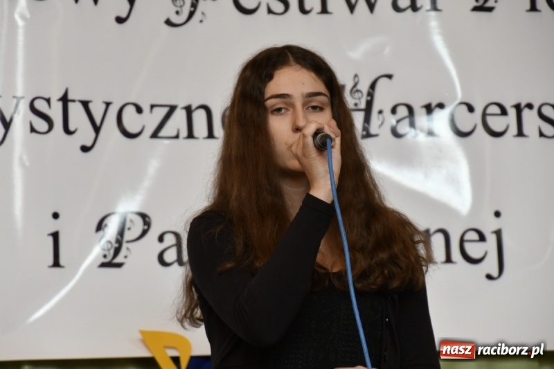 Zdjęcie w galerii na portalu naszraciborz.pl: Koncert Laureatów Powiatowego Festiwalu Piosenki Turystycznej, Harcerskiej i Patriotycznej w Krzanowicach wiadomości z regionu