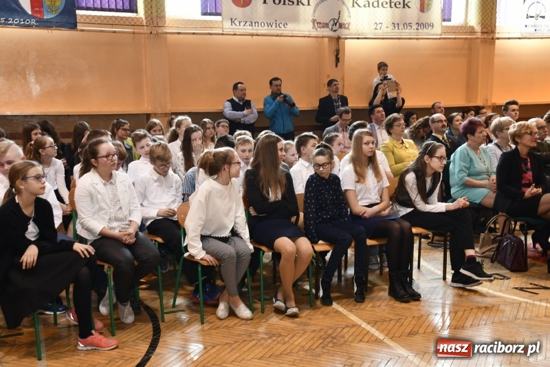 Zdjęcie w galerii na portalu naszraciborz.pl: Koncert Laureatów Powiatowego Festiwalu Piosenki Turystycznej, Harcerskiej i Patriotycznej w Krzanowicach wiadomości z regionu