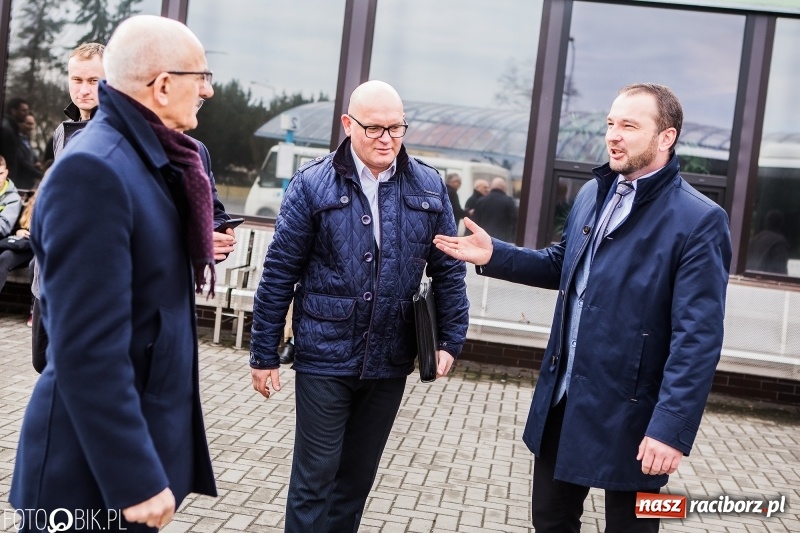 Zdjęcie w galerii na portalu naszraciborz.pl: Raciborski PKS zaprezentował kolejny autobus zasilany gazem wiadomości z regionu