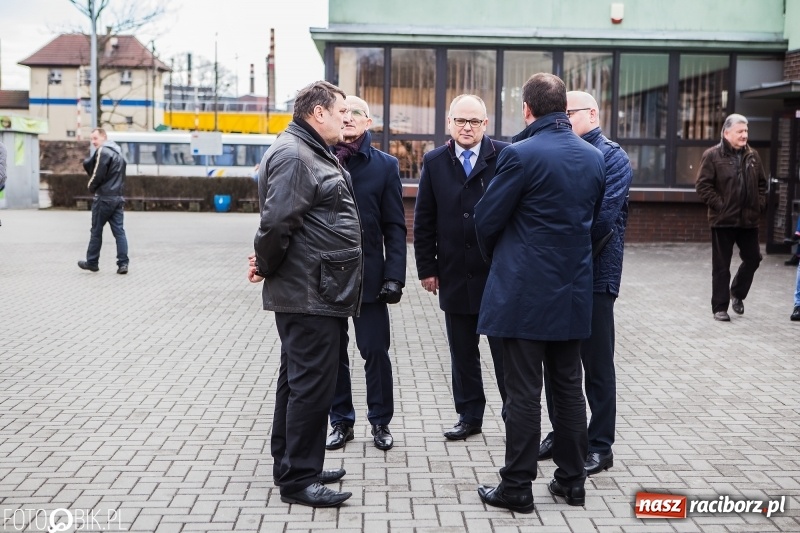 Zdjęcie w galerii na portalu naszraciborz.pl: Raciborski PKS zaprezentował kolejny autobus zasilany gazem wiadomości z regionu