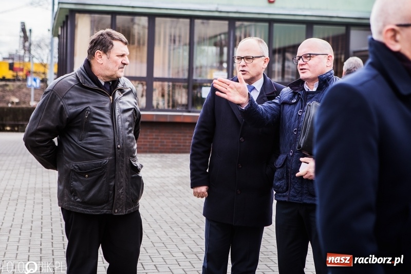 Zdjęcie w galerii na portalu naszraciborz.pl: Raciborski PKS zaprezentował kolejny autobus zasilany gazem wiadomości z regionu