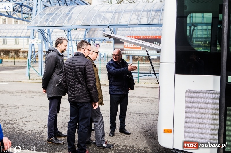Zdjęcie w galerii na portalu naszraciborz.pl: Raciborski PKS zaprezentował kolejny autobus zasilany gazem wiadomości z regionu