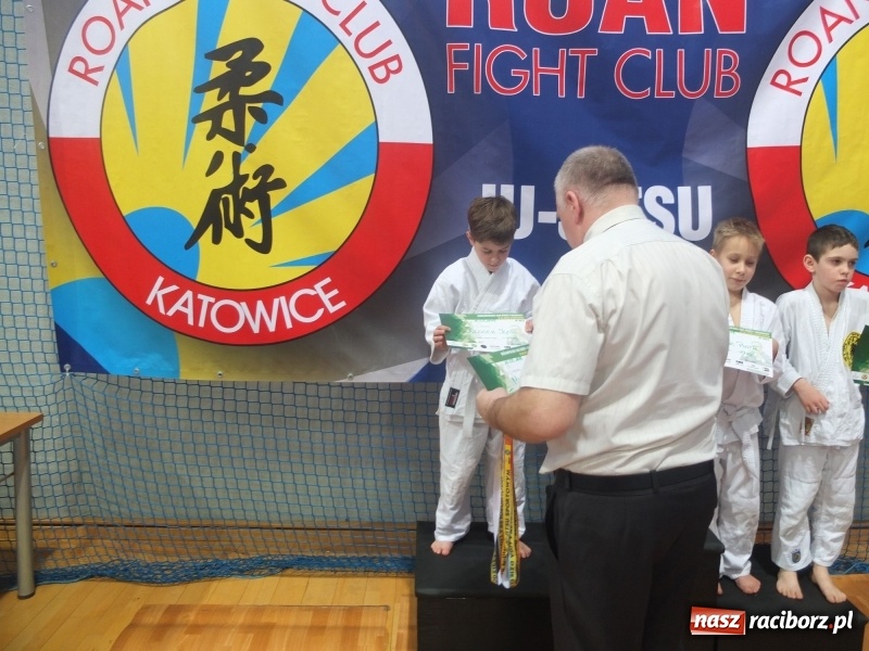 Zdjęcie w galerii na portalu naszraciborz.pl: Raciborzanie z Łamatora na katowickich matach  wiadomości z regionu