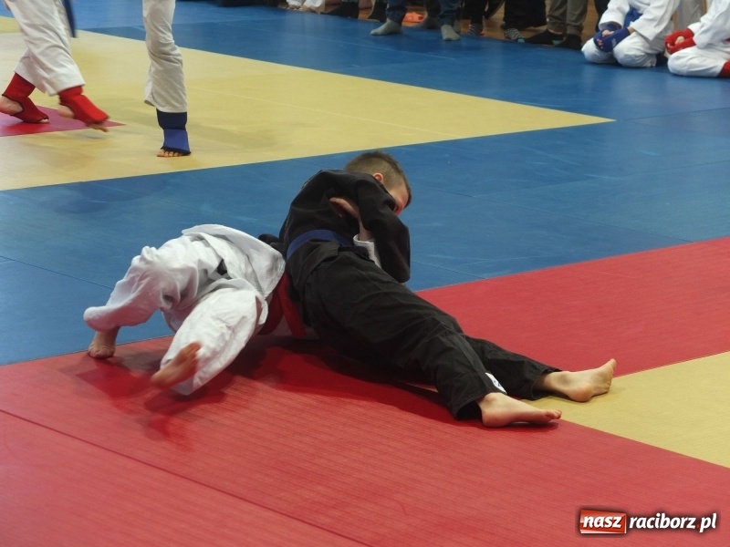 Zdjęcie w galerii na portalu naszraciborz.pl: Raciborzanie z Łamatora na katowickich matach  wiadomości z regionu