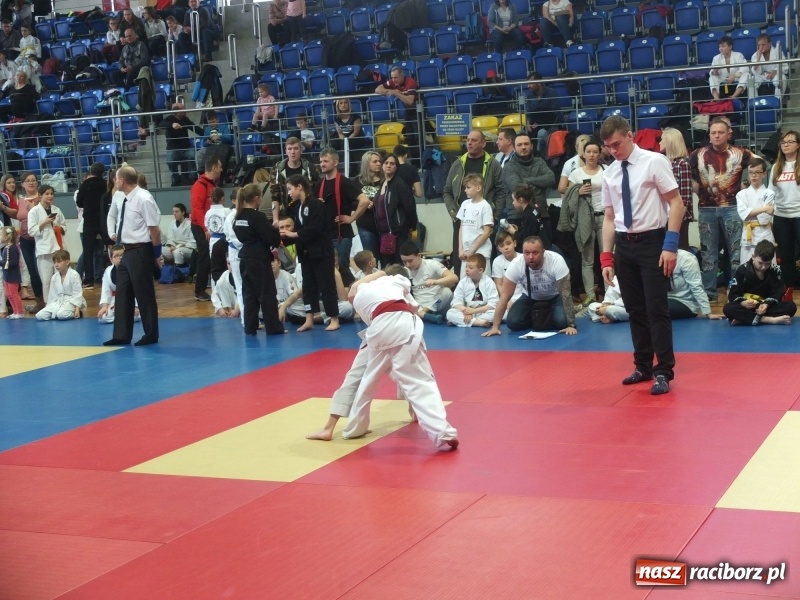 Zdjęcie w galerii na portalu naszraciborz.pl: Raciborzanie z Łamatora na katowickich matach  wiadomości z regionu