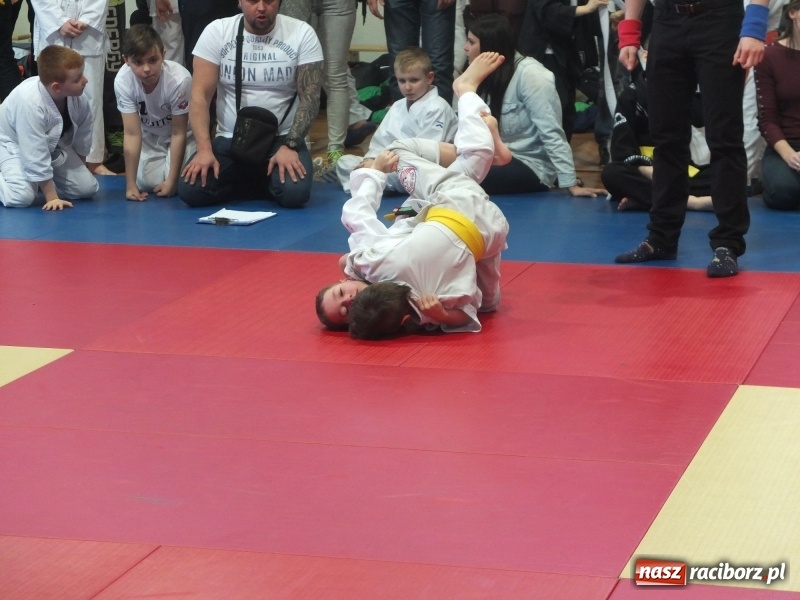 Zdjęcie w galerii na portalu naszraciborz.pl: Raciborzanie z Łamatora na katowickich matach  wiadomości z regionu