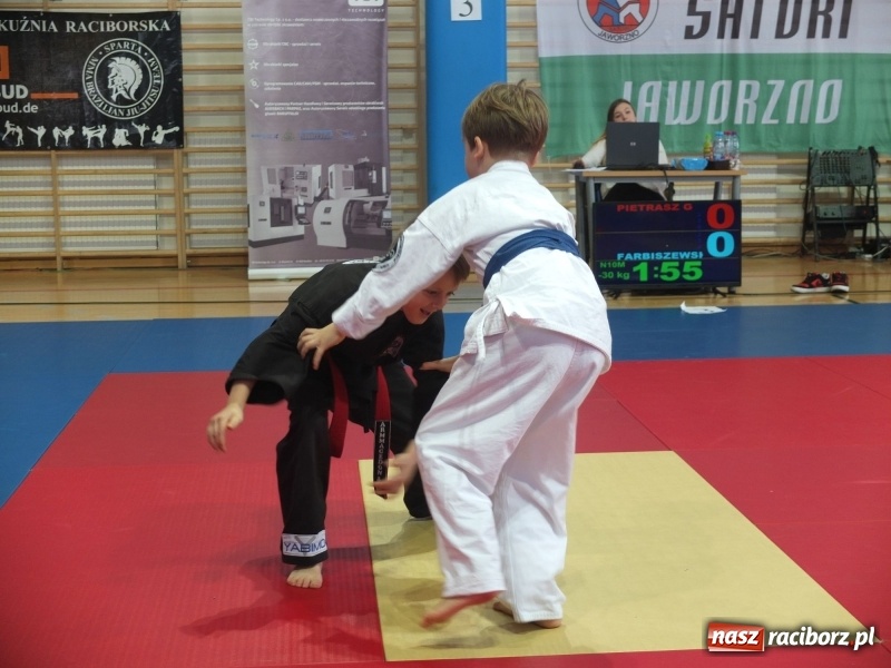 Zdjęcie w galerii na portalu naszraciborz.pl: Raciborzanie z Łamatora na katowickich matach  wiadomości z regionu