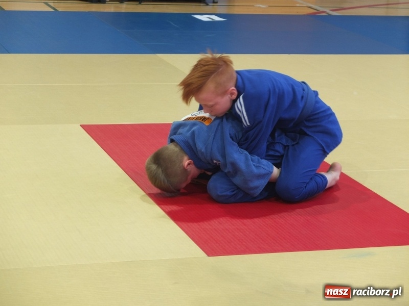 Zdjęcie w galerii na portalu naszraciborz.pl: Raciborzanie z Łamatora na katowickich matach  wiadomości z regionu