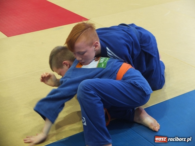 Zdjęcie w galerii na portalu naszraciborz.pl: Raciborzanie z Łamatora na katowickich matach  wiadomości z regionu