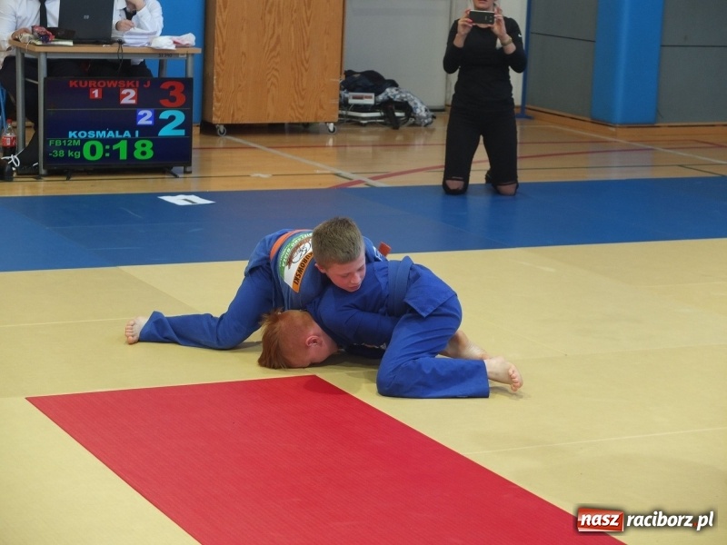 Zdjęcie w galerii na portalu naszraciborz.pl: Raciborzanie z Łamatora na katowickich matach  wiadomości z regionu