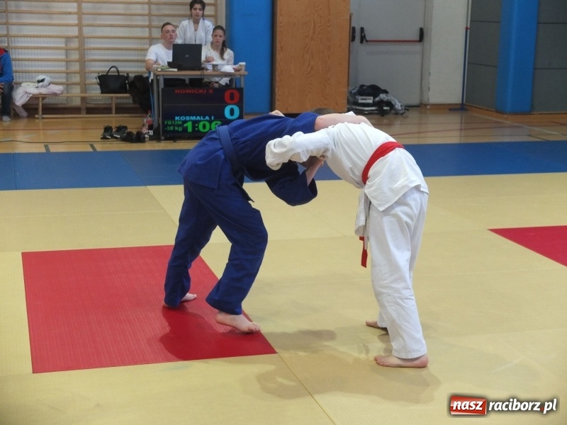 Zdjęcie w galerii na portalu naszraciborz.pl: Raciborzanie z Łamatora na katowickich matach  wiadomości z regionu