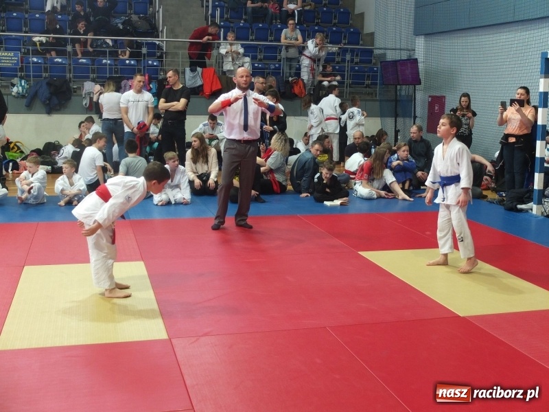 Zdjęcie w galerii na portalu naszraciborz.pl: Raciborzanie z Łamatora na katowickich matach  wiadomości z regionu