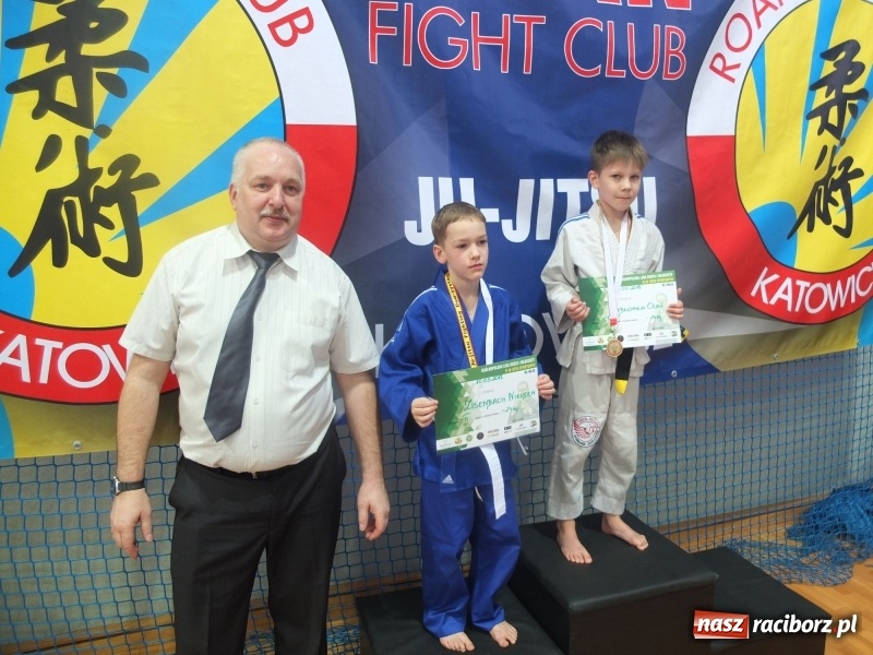 Zdjęcie w galerii na portalu naszraciborz.pl: Raciborzanie z Łamatora na katowickich matach  wiadomości z regionu