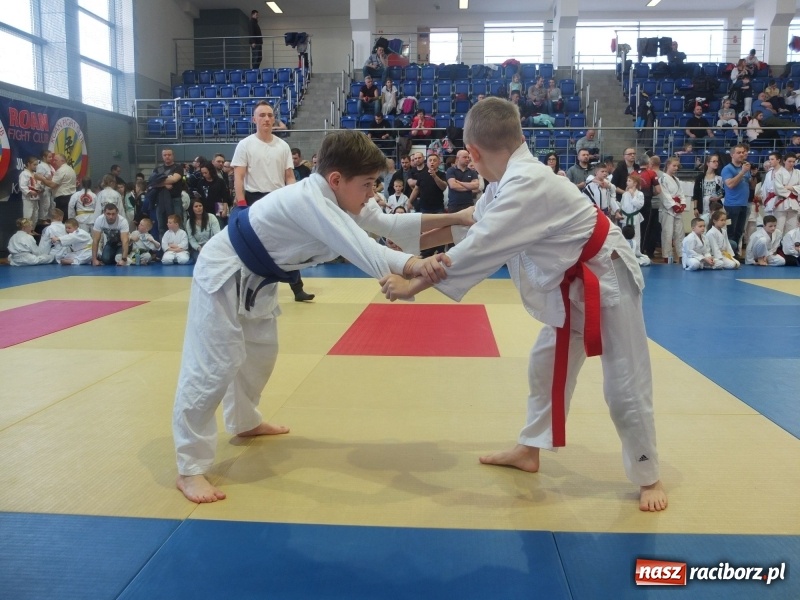 Zdjęcie w galerii na portalu naszraciborz.pl: Raciborzanie z Łamatora na katowickich matach  wiadomości z regionu