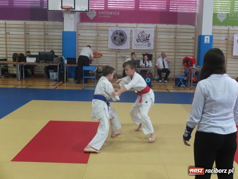 Zdjęcie w galerii na portalu naszraciborz.pl: Raciborzanie z Łamatora na katowickich matach  wiadomości z regionu