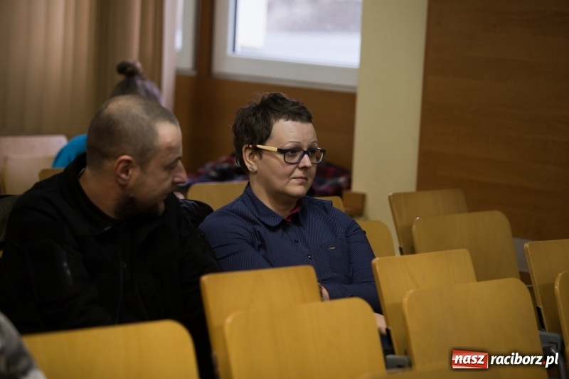 Zdjęcie w galerii na portalu naszraciborz.pl: Dziennikarz Witold Repetowicz gościem PWSZ w Raciborzu wiadomości z regionu