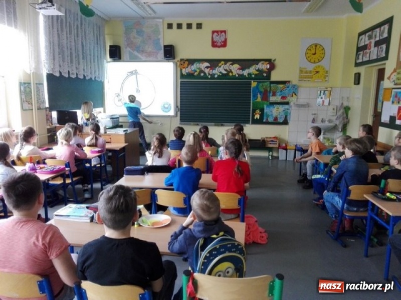 Zdjęcie w galerii na portalu naszraciborz.pl: Dzień otwarty w SP15 wiadomości z regionu