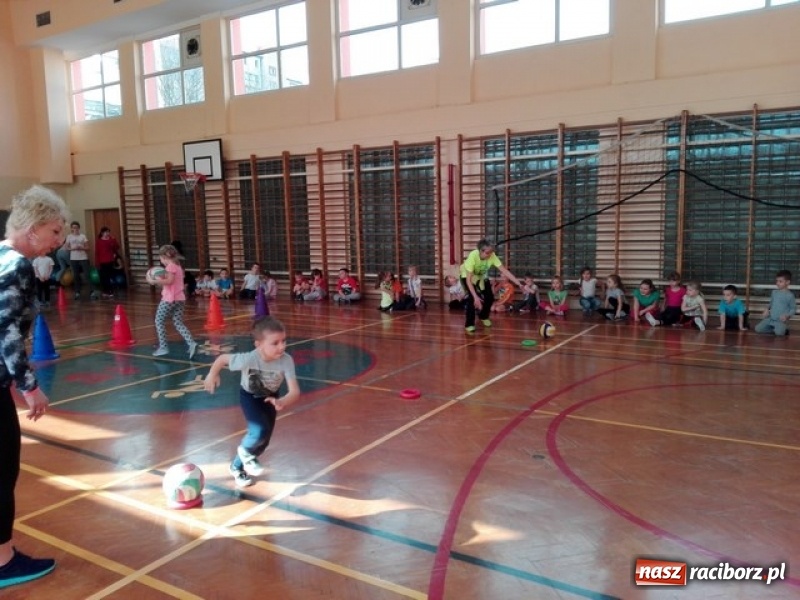 Zdjęcie w galerii na portalu naszraciborz.pl: Dzień otwarty w SP15 wiadomości z regionu