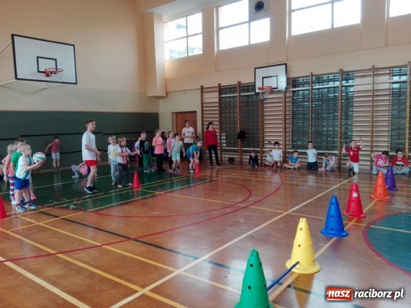 Zdjęcie w galerii na portalu naszraciborz.pl: Dzień otwarty w SP15 wiadomości z regionu