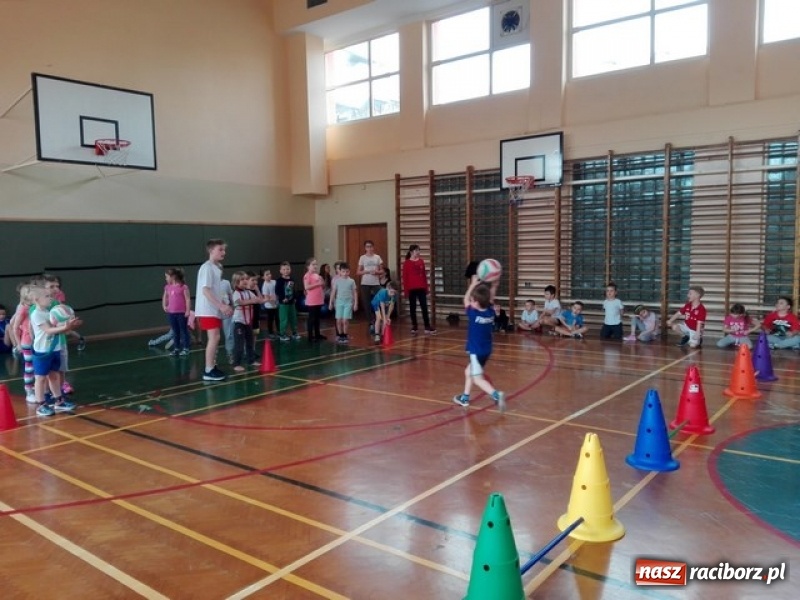 Zdjęcie w galerii na portalu naszraciborz.pl: Dzień otwarty w SP15 wiadomości z regionu