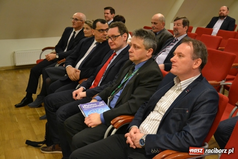 Zdjęcie w galerii na portalu naszraciborz.pl: Rolnicy ziemi raciborskiej spotkali się na zamku  wiadomości z regionu