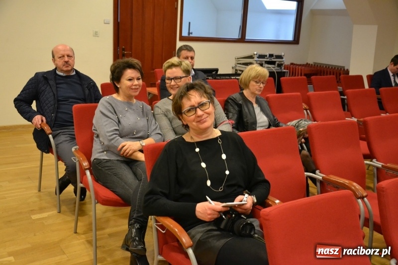 Zdjęcie w galerii na portalu naszraciborz.pl: Rolnicy ziemi raciborskiej spotkali się na zamku  wiadomości z regionu