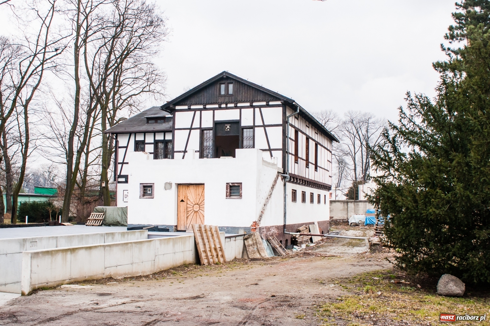 Zdjęcie w galerii na portalu naszraciborz.pl: Przystań nad Odrą do odbudowy. Miasto chce pomóc finansowo  wiadomości z regionu