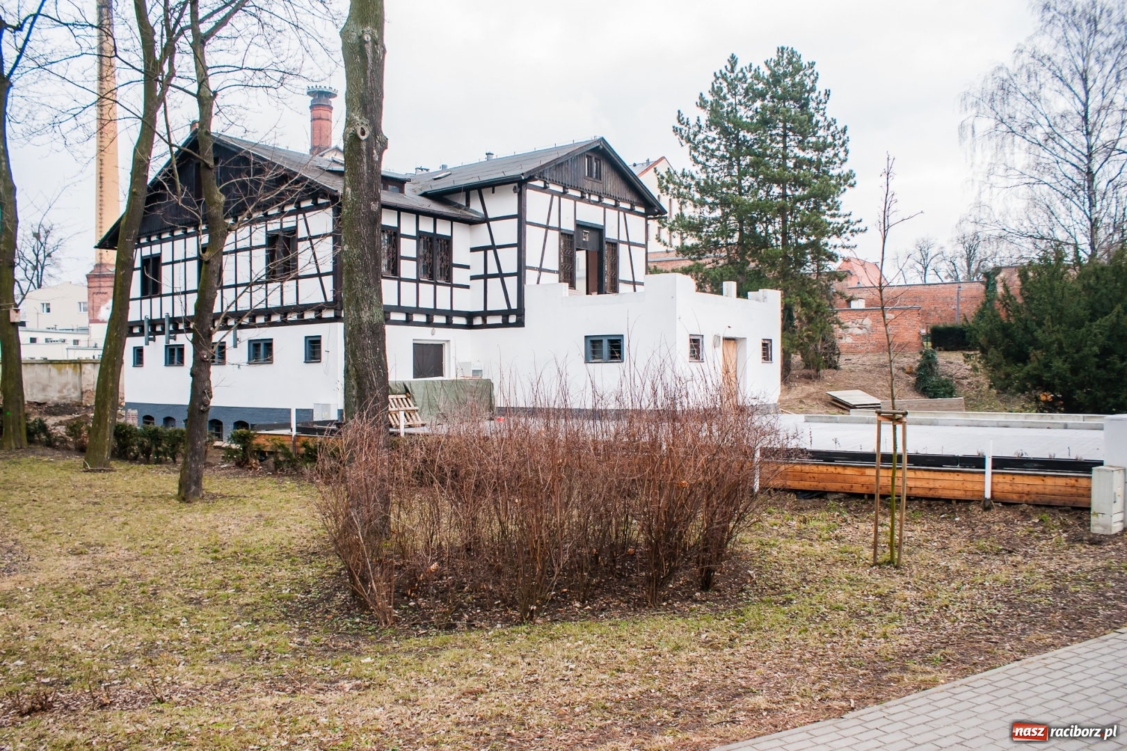 Zdjęcie w galerii na portalu naszraciborz.pl: Przystań nad Odrą do odbudowy. Miasto chce pomóc finansowo  wiadomości z regionu