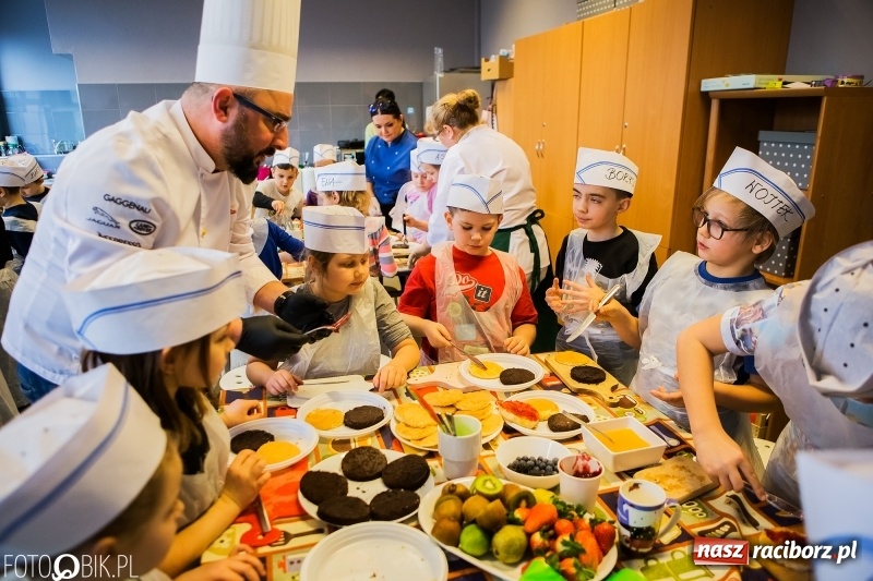 Zdjęcie w galerii na portalu naszraciborz.pl: Warsztaty Zdrowe słodkości w SP 1 wiadomości z regionu