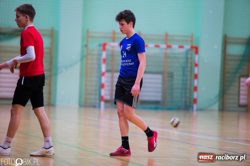 Zdjęcie w galerii na portalu naszraciborz.pl: Finały miejskie w piłce ręcznej szkół podstawowych wiadomości z regionu