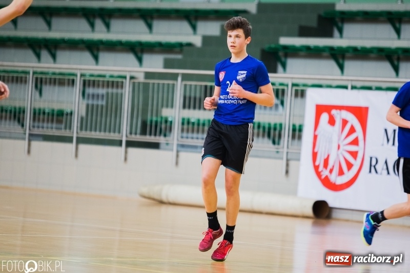 Zdjęcie w galerii na portalu naszraciborz.pl: Finały miejskie w piłce ręcznej szkół podstawowych wiadomości z regionu