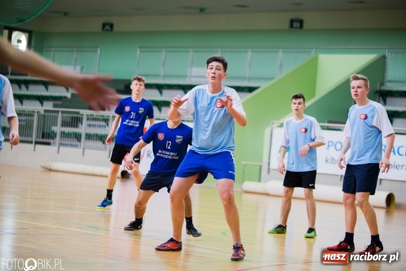 Zdjęcie w galerii na portalu naszraciborz.pl: Finały miejskie w piłce ręcznej szkół podstawowych wiadomości z regionu