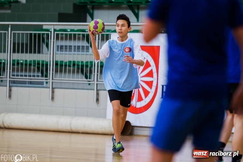 Zdjęcie w galerii na portalu naszraciborz.pl: Finały miejskie w piłce ręcznej szkół podstawowych wiadomości z regionu
