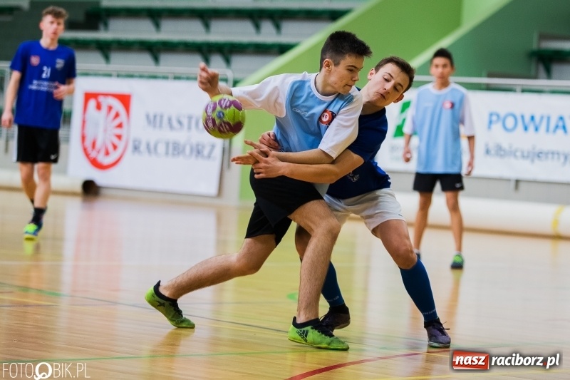 Zdjęcie w galerii na portalu naszraciborz.pl: Finały miejskie w piłce ręcznej szkół podstawowych wiadomości z regionu