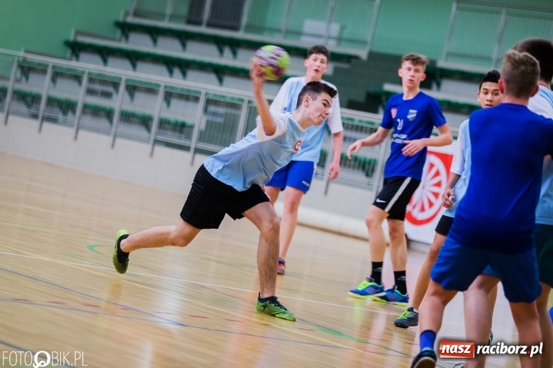 Zdjęcie w galerii na portalu naszraciborz.pl: Finały miejskie w piłce ręcznej szkół podstawowych wiadomości z regionu