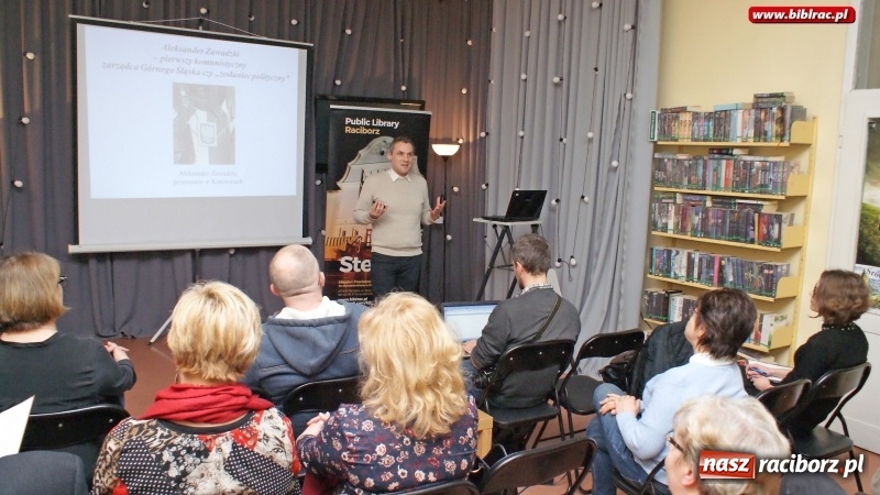 Zdjęcie w galerii na portalu naszraciborz.pl: Więcej niż komunistyczna hagiografia – wykład dr. Janusza Mokrosza w bibliotece wiadomości z regionu