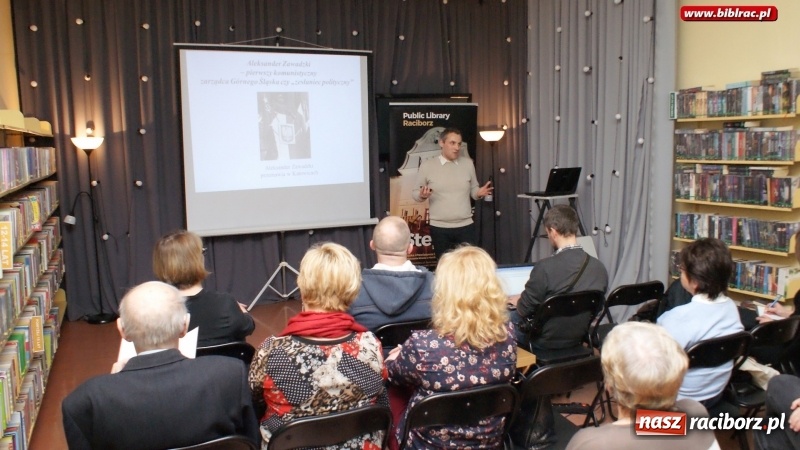 Zdjęcie w galerii na portalu naszraciborz.pl: Więcej niż komunistyczna hagiografia – wykład dr. Janusza Mokrosza w bibliotece wiadomości z regionu