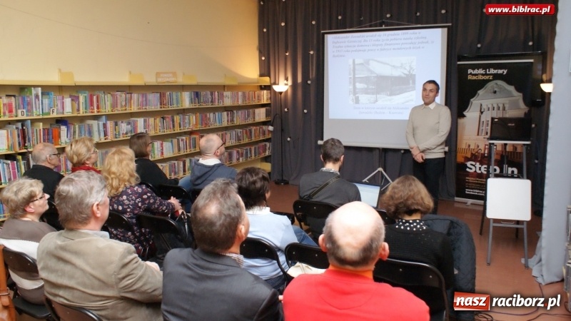 Zdjęcie w galerii na portalu naszraciborz.pl: Więcej niż komunistyczna hagiografia – wykład dr. Janusza Mokrosza w bibliotece wiadomości z regionu