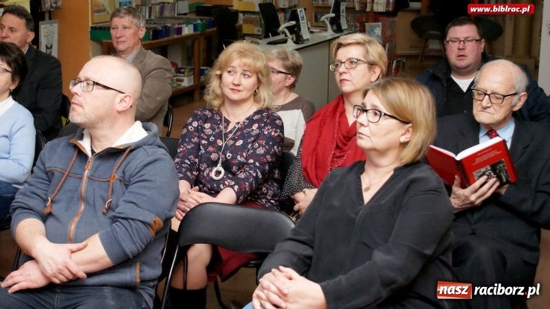Zdjęcie w galerii na portalu naszraciborz.pl: Więcej niż komunistyczna hagiografia – wykład dr. Janusza Mokrosza w bibliotece wiadomości z regionu