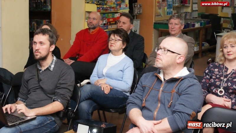 Zdjęcie w galerii na portalu naszraciborz.pl: Więcej niż komunistyczna hagiografia – wykład dr. Janusza Mokrosza w bibliotece wiadomości z regionu