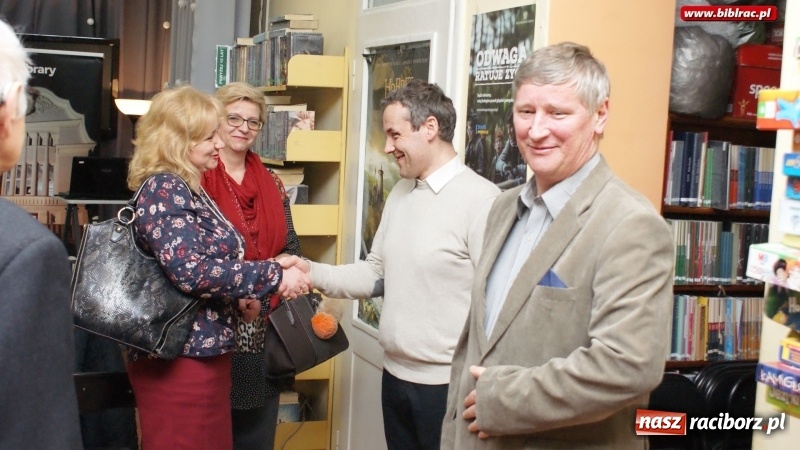 Zdjęcie w galerii na portalu naszraciborz.pl: Więcej niż komunistyczna hagiografia – wykład dr. Janusza Mokrosza w bibliotece wiadomości z regionu