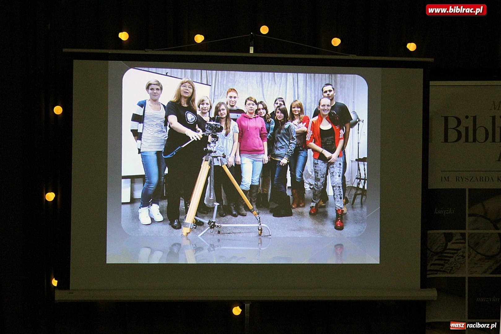 Zdjęcie w galerii na portalu naszraciborz.pl: O fenomenie fotografii - promocja książki Gabrieli Habrom-Rokosz wiadomości z regionu